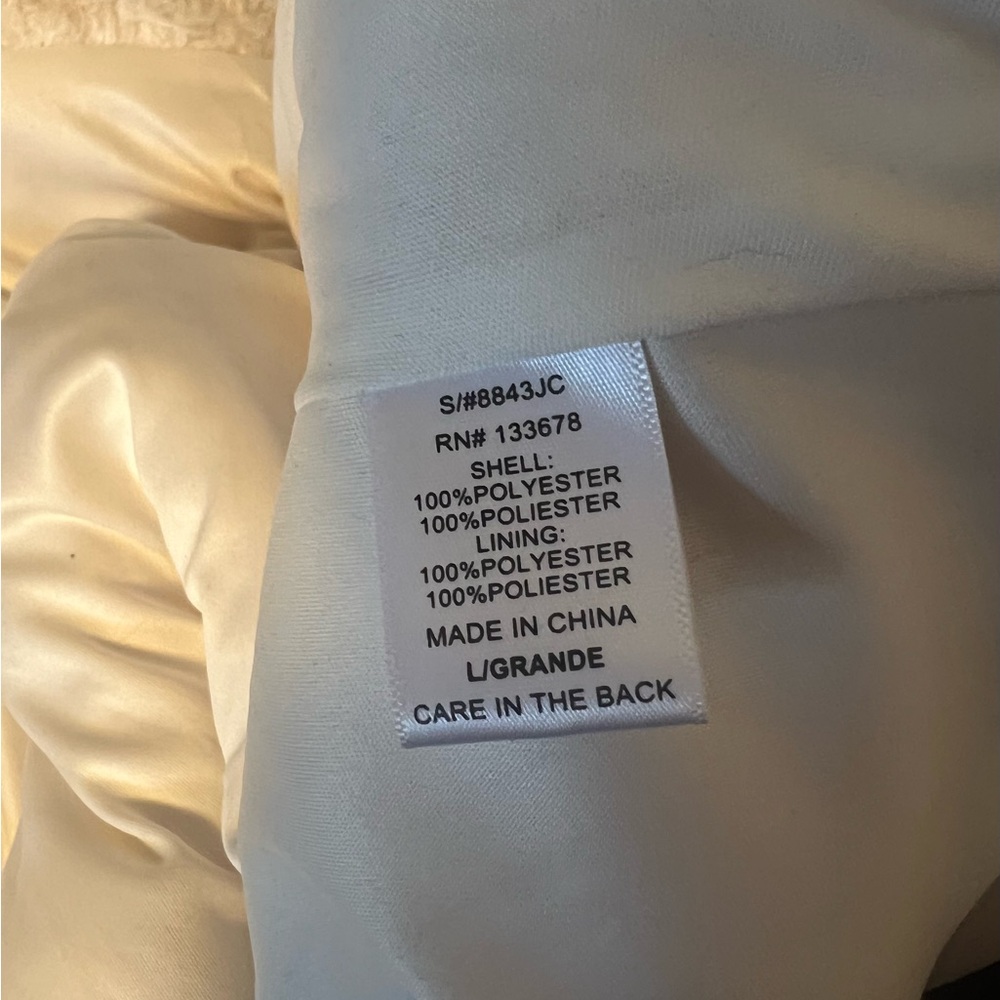 Jacket- Juniors Large - image 5